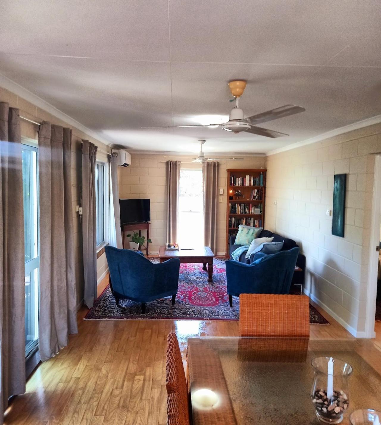 J & Ella'S Holiday House - 1 Bedroom, 1 Bathroom Home 쿡타운 객실 사진
