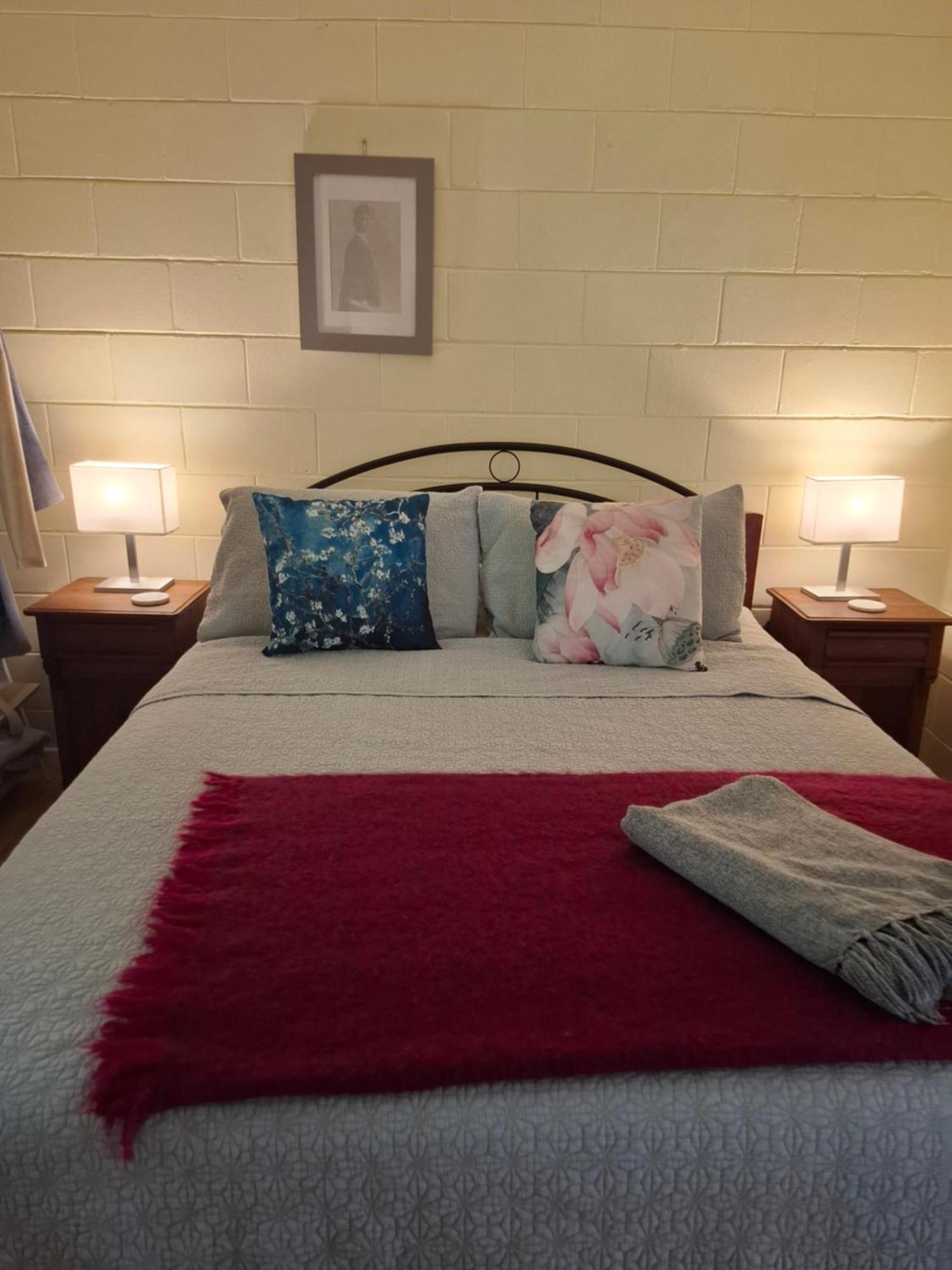 J & Ella'S Holiday House - 1 Bedroom, 1 Bathroom Home 쿡타운 외부 사진
