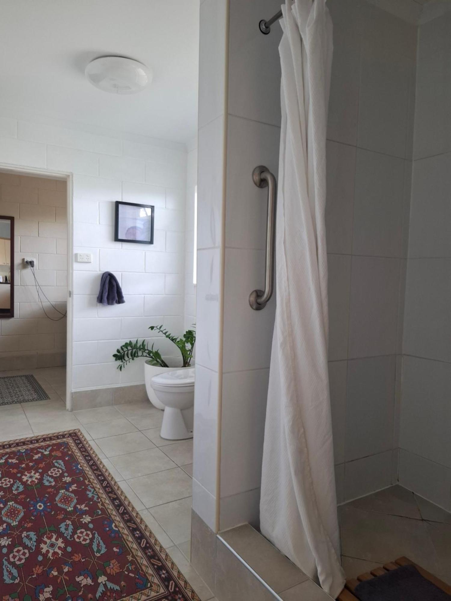 J & Ella'S Holiday House - 1 Bedroom, 1 Bathroom Home 쿡타운 외부 사진